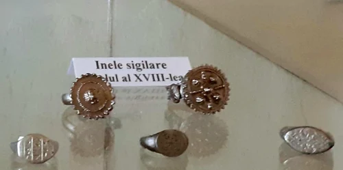Inele sigilare, descoperite la Târgoviște. FOTO: Arheologie medievală în Târgoviște