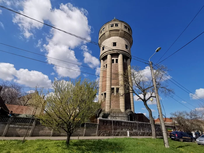 Vechiul turn de apă se transformă în obiectiv turistic FOTO Ş.Both