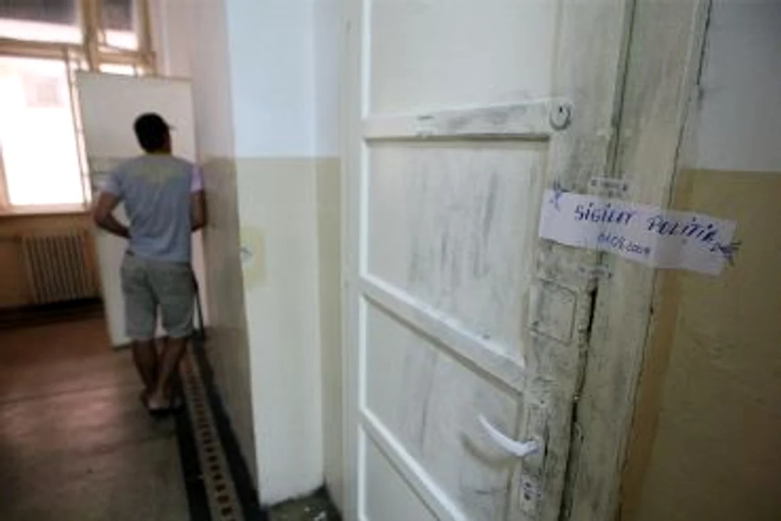 
    Urletele lui Trifu Schroth au fost auzite de studenţi din cămin în momentul crimei  