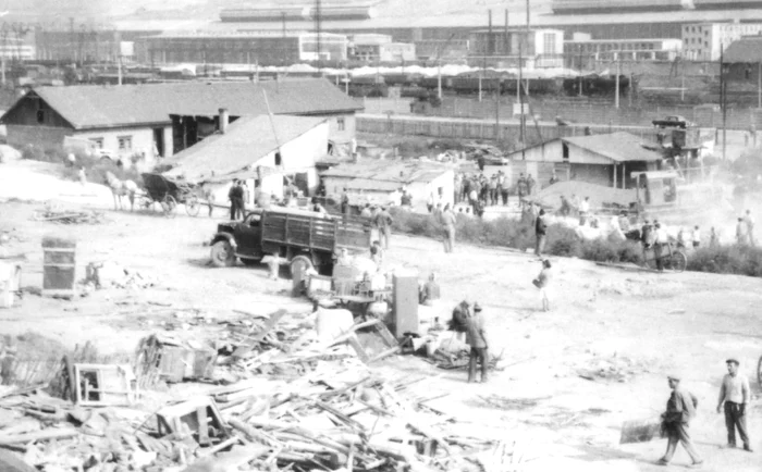 Imagini de la demolarea uneia dintre tabere. Arhiva Primăriei Hunedoara