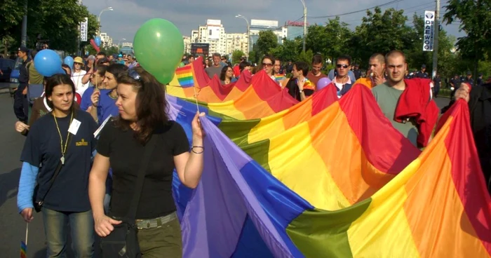 Marşul diversităţii GayFest Bucureşti 2006 Sursa foto ACCEPT România