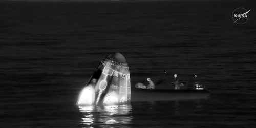 capsula spaceX foto captura video X @NASA  jpg