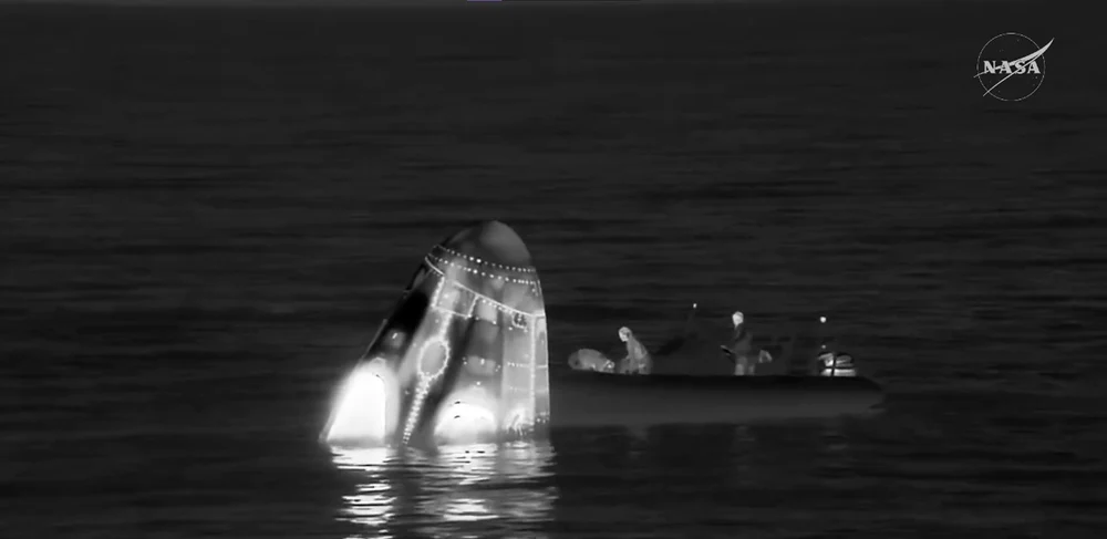 Evacuare medicală fără precedent de pe Stația Spațială Internațională. Capsula cu patru astronauți a ajuns pe Pământ