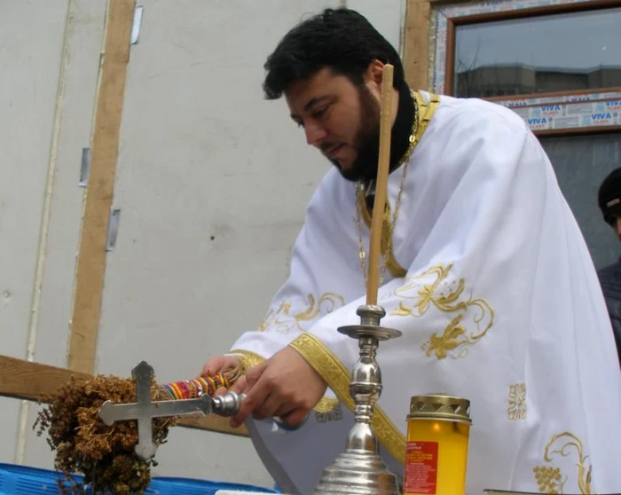 Mircea Marian Pintică a fost răspopit după ce a divorţat la începutul anului