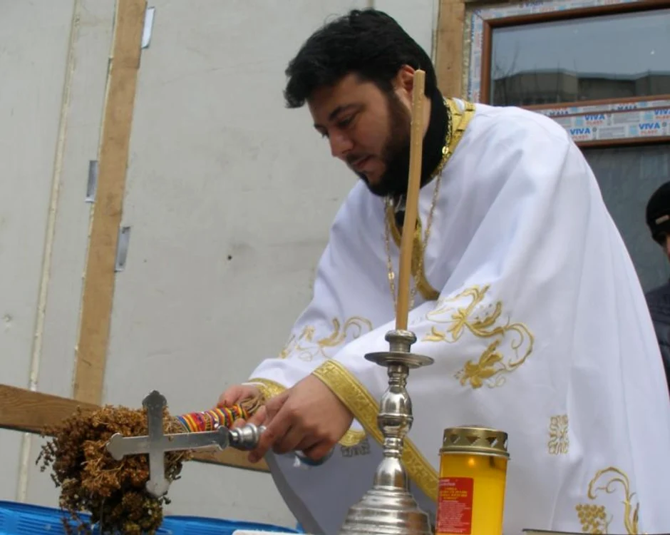 Mircea Marian Pintică a fost răspopit după ce a divorţat la începutul anului
