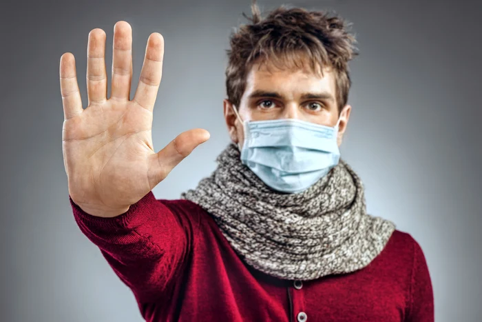 Măștile ajută la prevenirea împrăștierii virusului