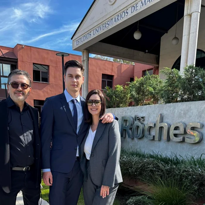 Andreea Berecleanu cu fiul Petru și cu soțul Constantin Stan, Foto Facebook jpg