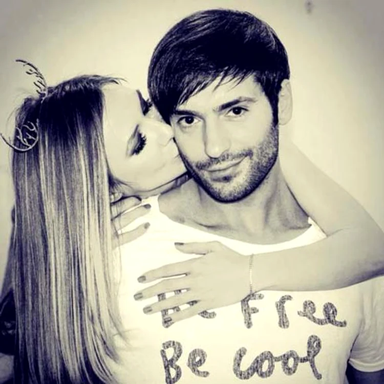 
    Radu Vâlcan are o relaţie de mai bine de patru ani cu Adela Popescu  
