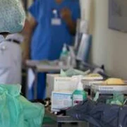 O fertilizare in vitro costa 2.000 de euro