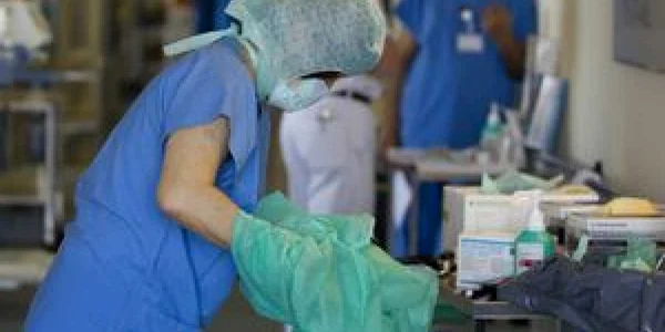 O fertilizare in vitro costa 2.000 de euro