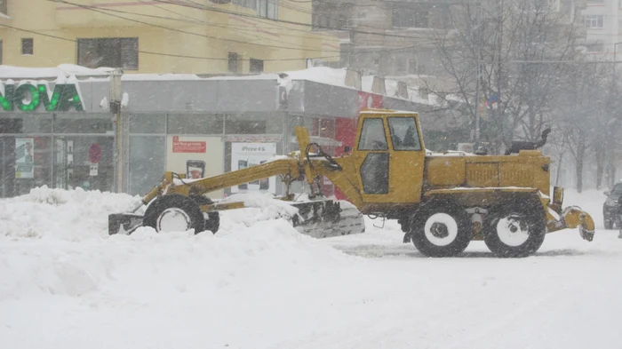 Utilajele de deszăpezire actuale sunt închiriate de la alte firme Foto: Ştefan Borcea
