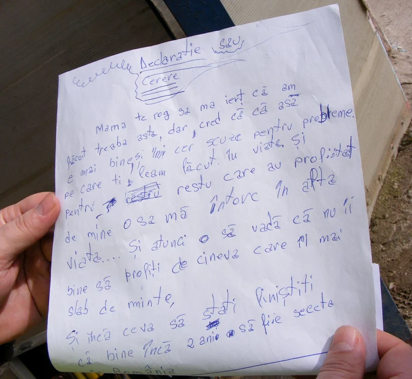 În biletul de adio şi-a cerut iertare de la mama lui