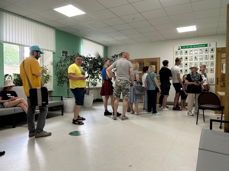 Rezultate alegeri europarlamentare 2024. Pentru ce partide au votat moldovenii cu cetățenie română