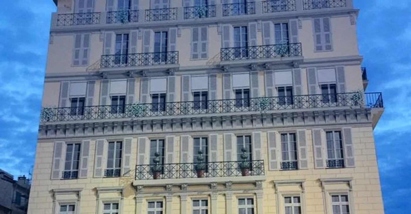 
    Imaginea clădirii pictate a făcut furori pe Internet  Foto: reddit.com  