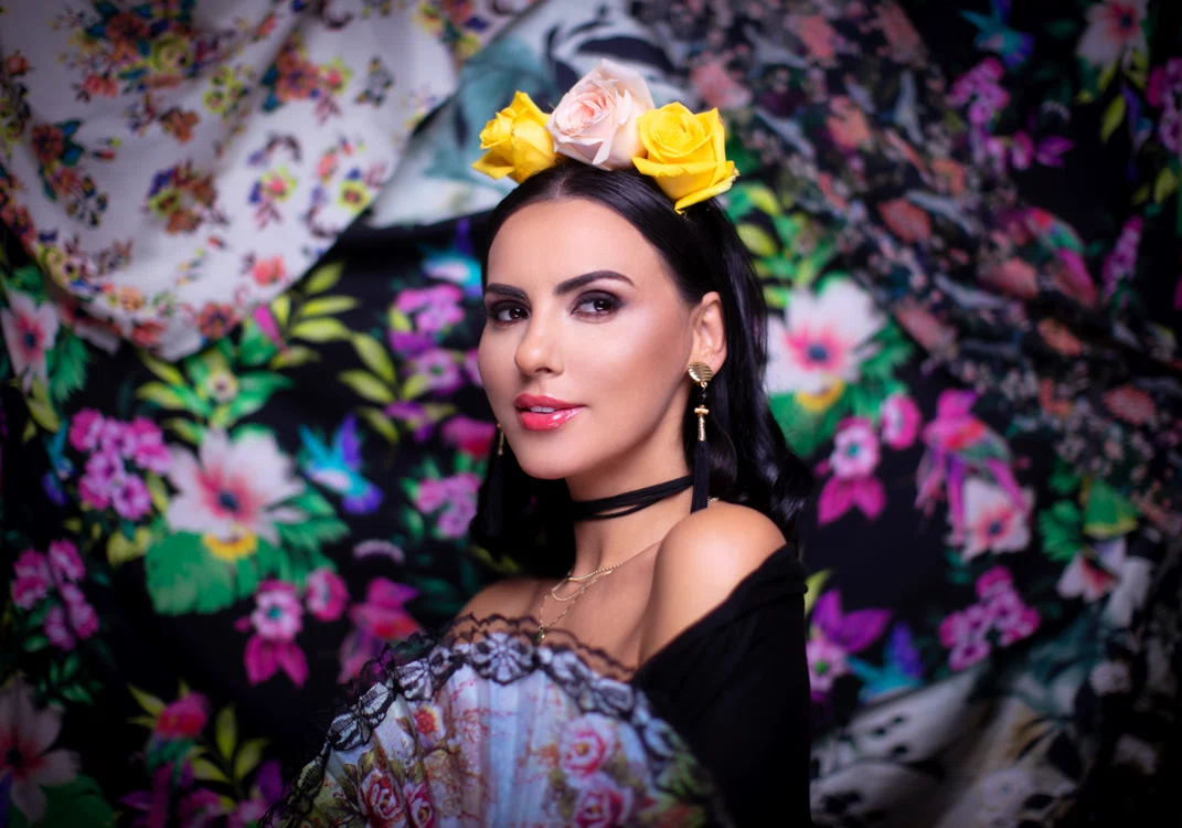 
    Lavinia Bănică arată perfect în videoclipul melodiei „Mamajuana”  