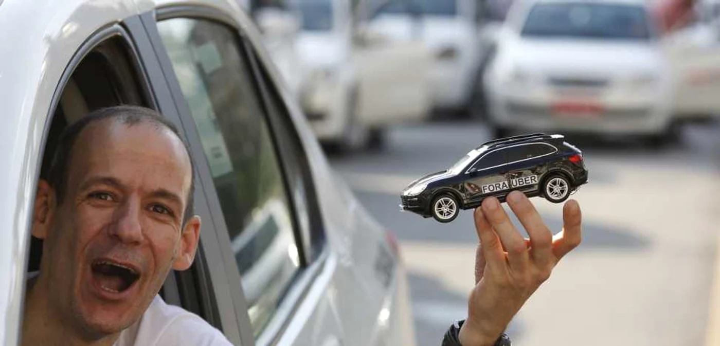 Taximetriştii ar putea avea o secţiune dedicată pe platformele de transport alternativ