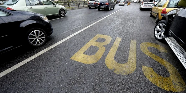 Regia Autonomă de Transport Bucureşti (RATB) şi Primăria Capitalei vor ca pe 12 artere să se facă benzi unice pentru mijloacele de transport în comun FOTO Mediafax / Marian Ilie