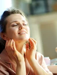 Machiaj pentru un look mai tanar dupa 40 de ani Sursa foto shutterstock 1660863931 jpg