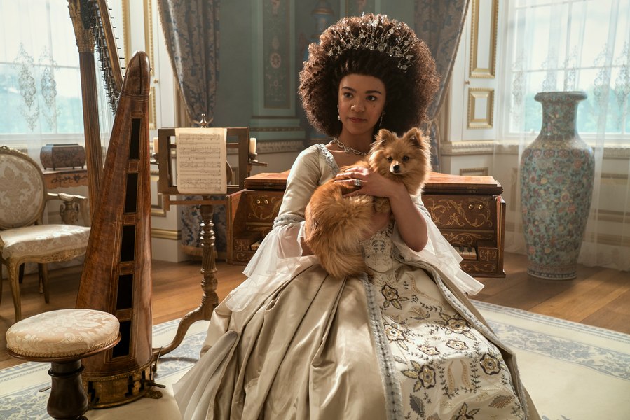 INTERVIU Protagonistele din serialul Netflix „Queen Charlotte“, despre patriarhat, rasism și boli mintale