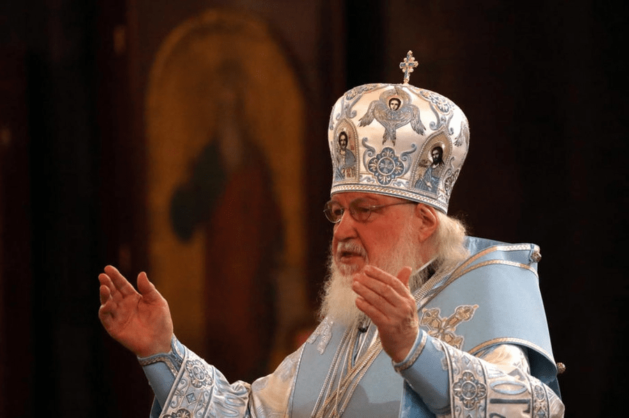 Patriarhul Kirill le cere rușilor să se roage pentru Vladimir Putin și pentru comandanții militari