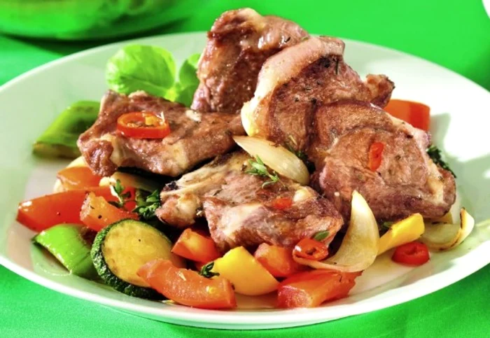 
    Trece aceasta rețetă în caietul tău și cu siguranță nu vei regreta.clickpoftabuna.ro  