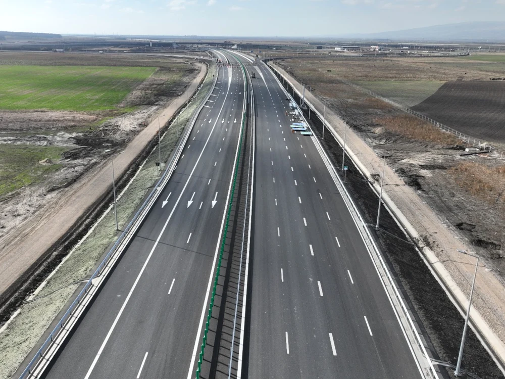FOTO: Asociația „Moldova Vrea Autostradă”