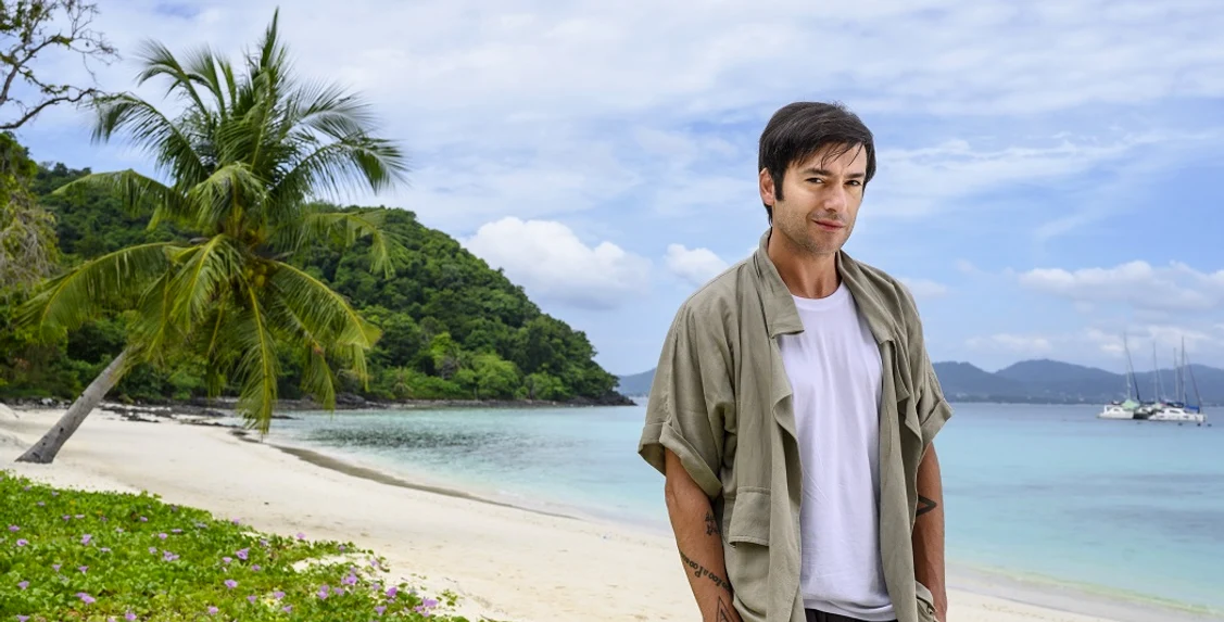 Radu Vâlcan este prezentatorul emisiunii "Insula iubirii"