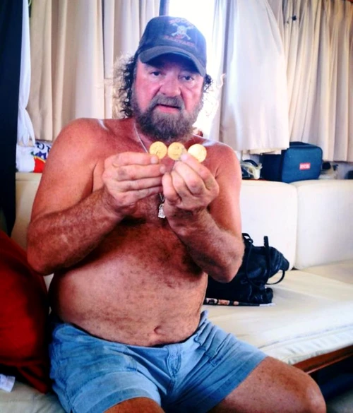 Rick Schmitt era încântat de comoara găsită. (Foto: Booty Salvage / Splash News)