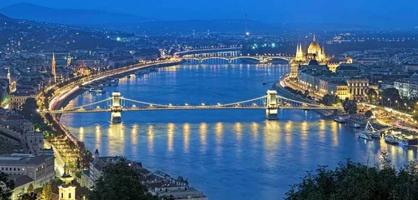 Budapesta FOTO Arhivă