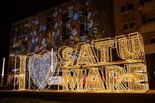 Iluminat festiv în Satu Mare 2020 Sursa foto Facebook Kereskenyi Gabor/ Autor Balog Zsolt