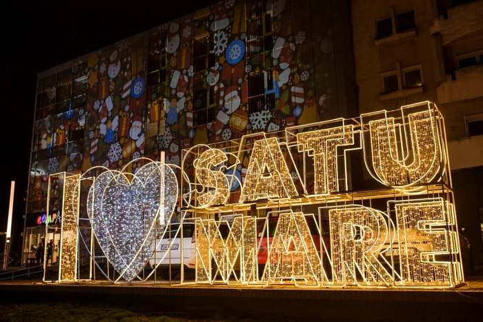 Iluminat festiv Satu Mare 2020 Sursă foto Facebook Kereskenyi Gabor