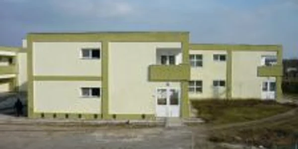A sărit de la primul etaj al centrului „Dumbrava“