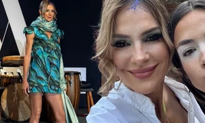 Roxana Ciuhulescu, prima dată pe podium și într-o prezentare de modă cu Ana, fiica ei aproape majoră