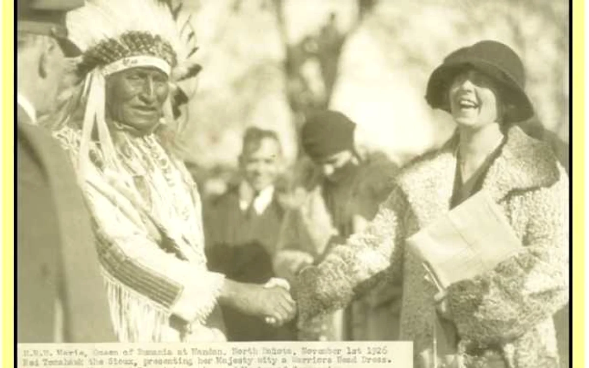 Regina Maria la întâlnirea cu indienii Sioux Foto welchdakotapappers