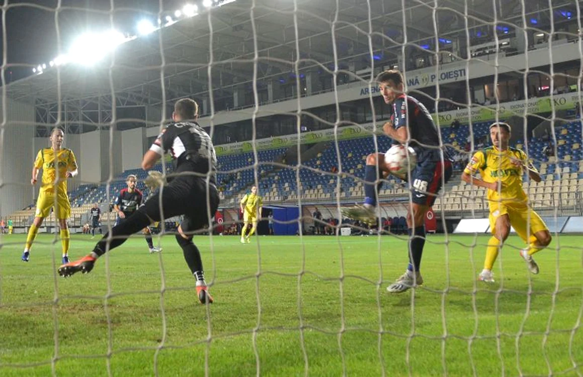 
    Ivancic a stabilit scorul final în minutul 74FOTO: Sportpictures.eu  