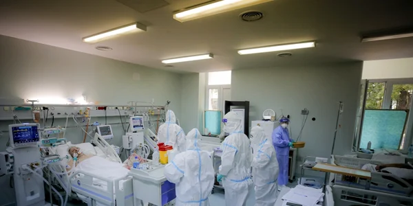 Spital Marius Nasta terapie intensiva ATI COVID19 coronavirus bolnavi octombrie 2021 FOTO Mediafax / Andreea Alexandru