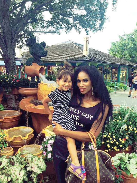 
    Manechinul are o fetiţă, Serena Luce Maria (2 ani şi 7 luni)Foto: Arhiva personală  