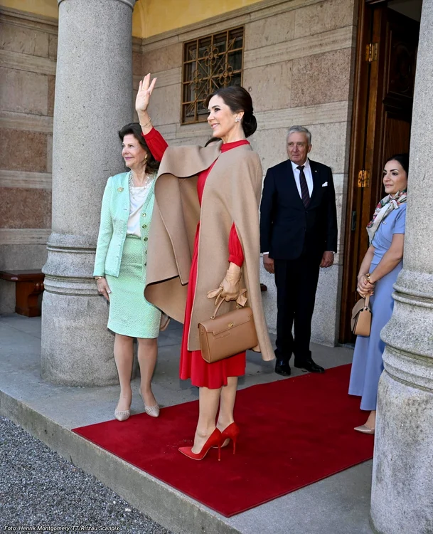 Regina Mary si Regina Silvia a Suediei Casa Regală daneză (2) jpg