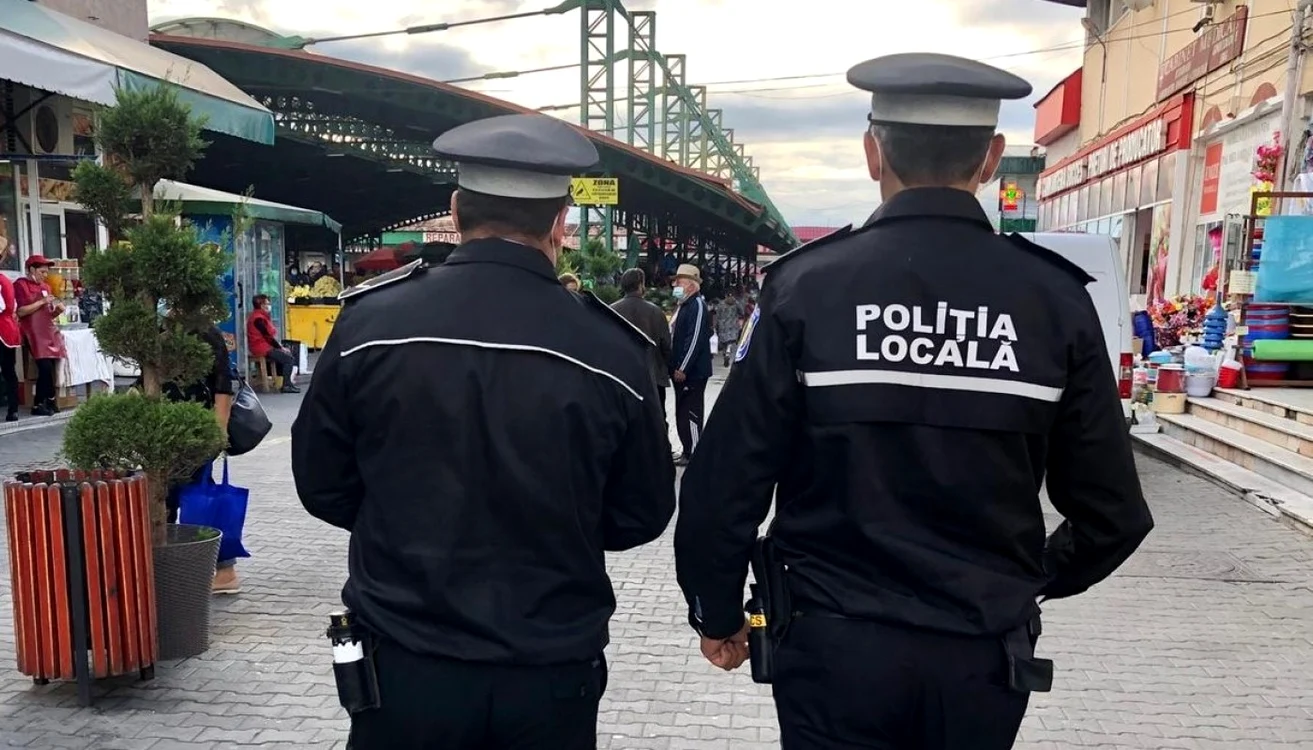 Poliţistul local este cercetat penal                                                                 FOTO: Facebook