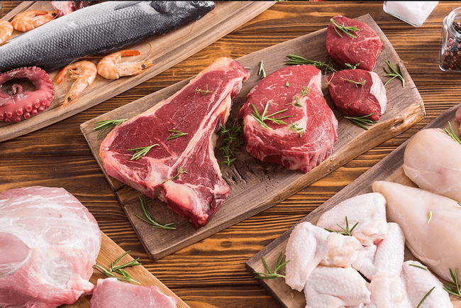 Un anumit tip de carne este asociat cu cancerul de colon. Ce spun cercetătorii