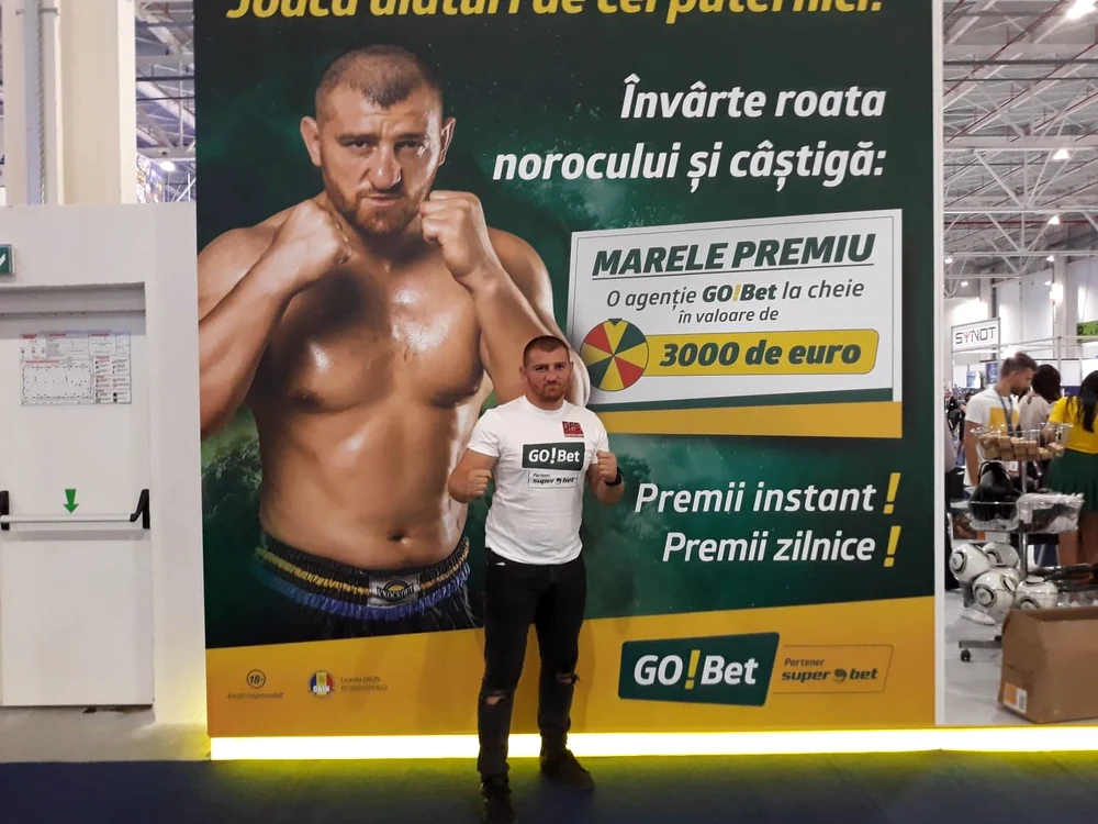 
    Cătălin Moroşanu ne-a povestit la Entertainment Arena Expo cum l-a ajutat Go Bet să pornească un proiect care a prins la public din prima, Galele DynamiteFoto: Click!  