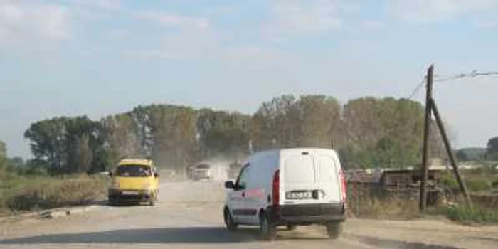 Şoferii nu ţin cont de comunicatele prefectului
