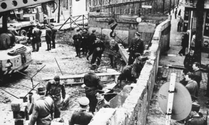 Orasul divizat: criza Berlinului din 1961, ridicarea Zidului si nebunia sovieticilor jpeg