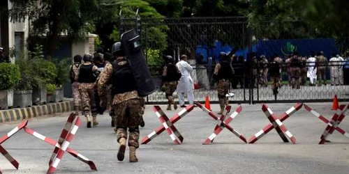 Atac terorist asupra bursei din Pakistan 29 iunie 2020 FOTO EPA-EFE