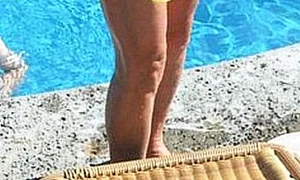 Nadia Comăneci, în costum de baie în Mexic  (Sursa foto: nefiltrat ro) jpeg