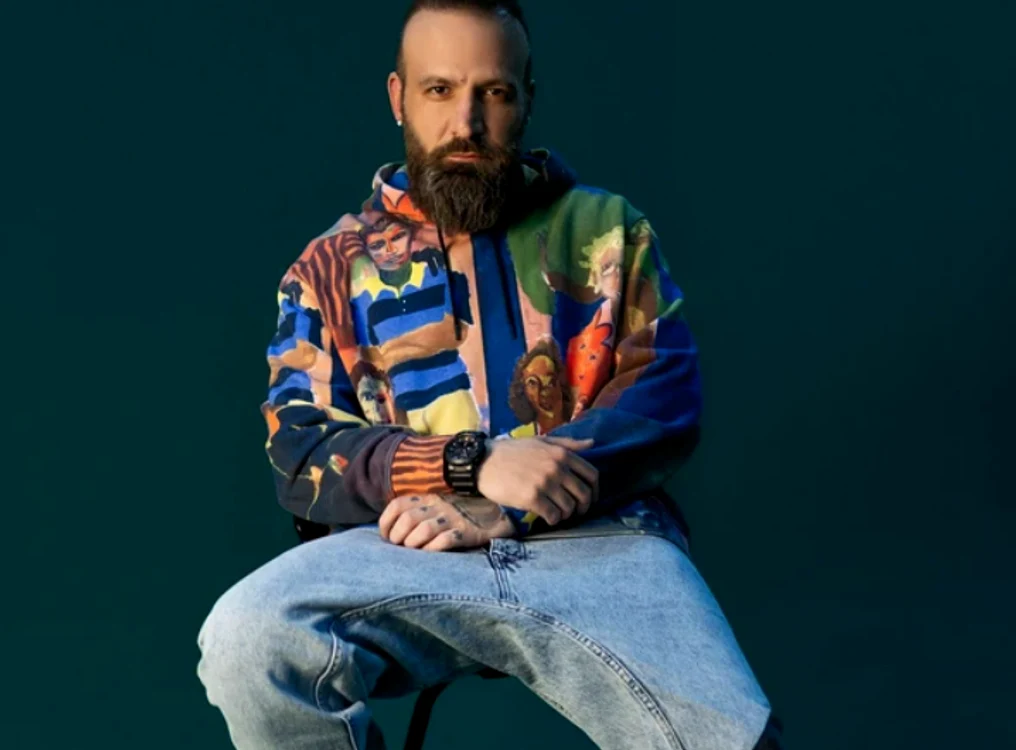 Cortes a revenit in atenția fanilor cu un manifest muzical