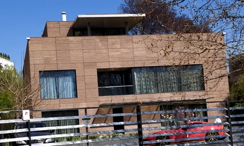 Vila lui dan Nicorescu e placată cu gresie naturală jpeg