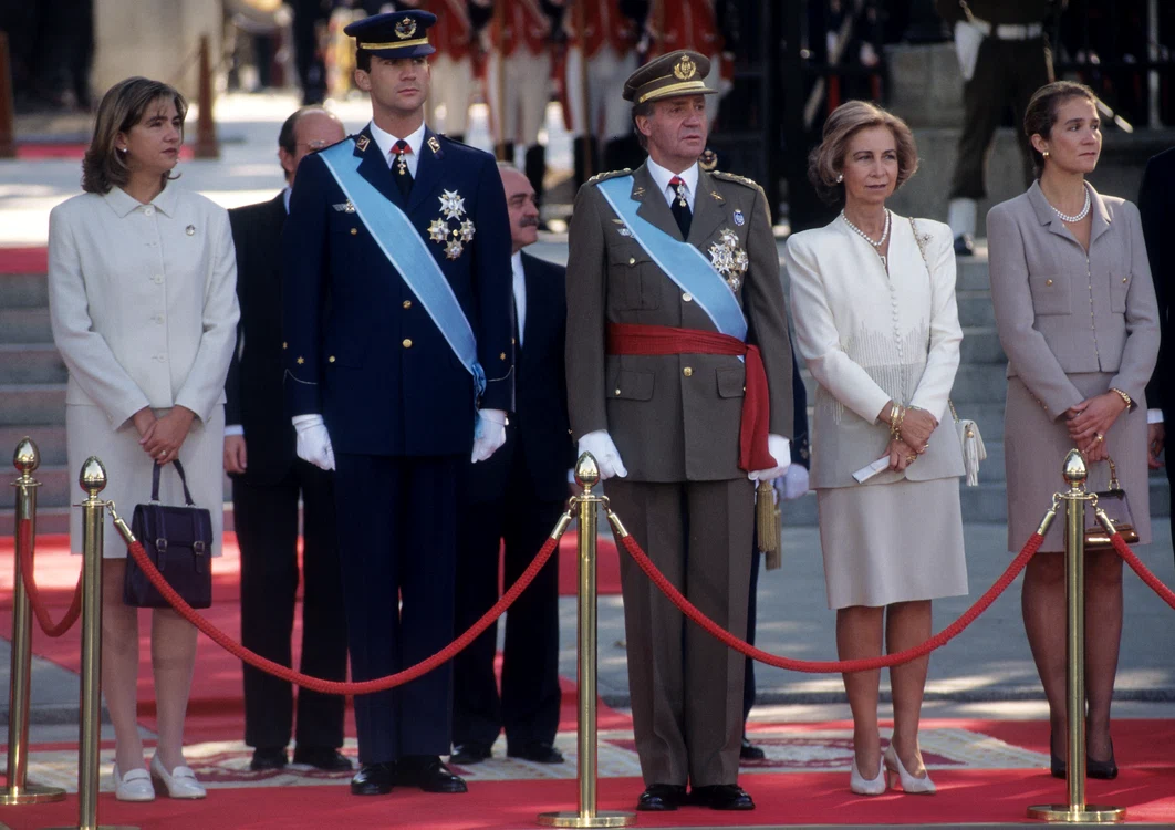 Infanta Elena a Spaniei cu Felipe, Cristina, Regele Juan Carlos și Regina Sofia profimedia 0680645183 (1) jpg