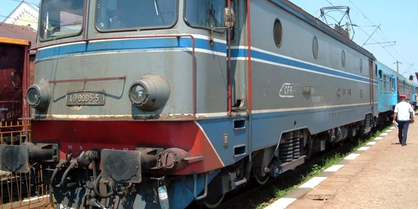 Circulaţia trenurilor oprită între Ciulninţa-Constanţa