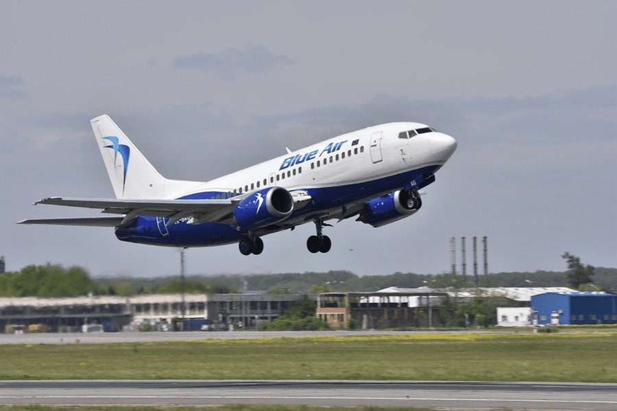 Blue Air, preluat în mare parte de stat